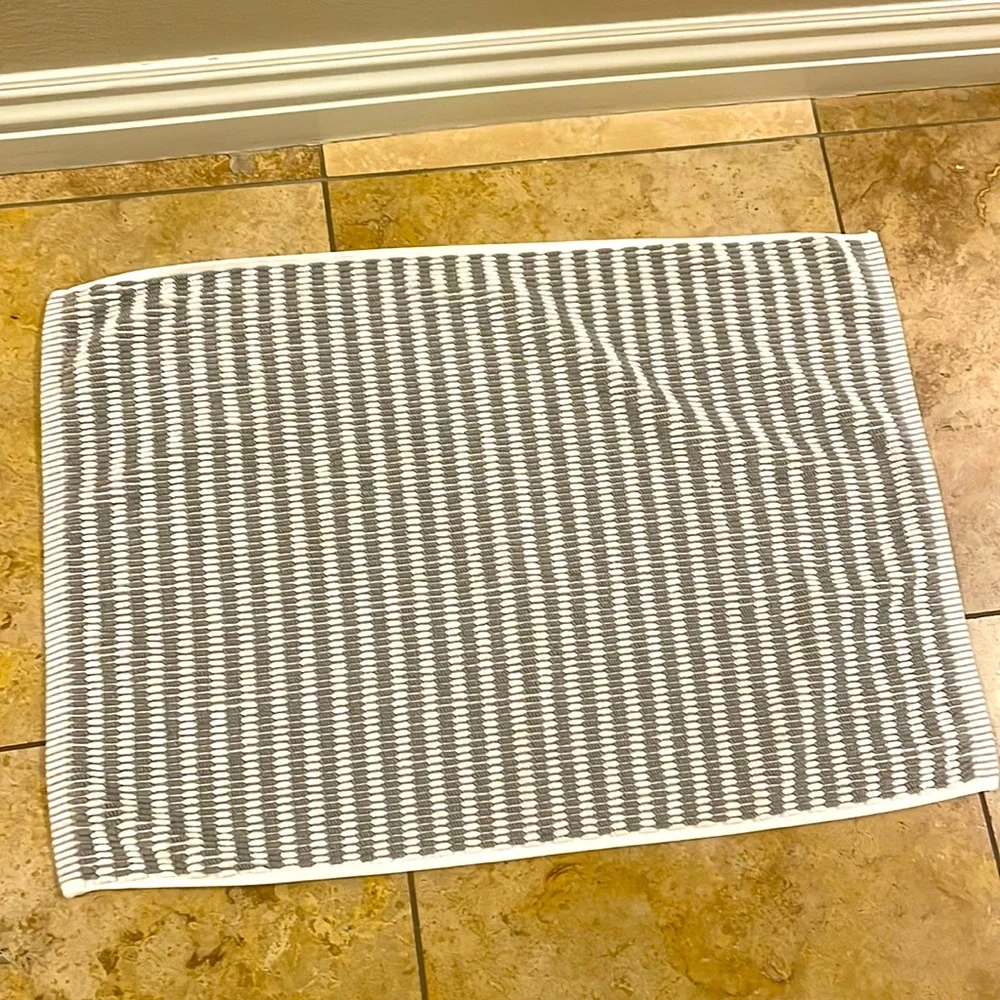 UGG BATHMAT